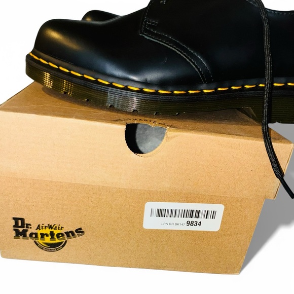Dr. Martens Black 1461 SMOOTH LEATHER OXFORD SHOES - Picture 8 of 9